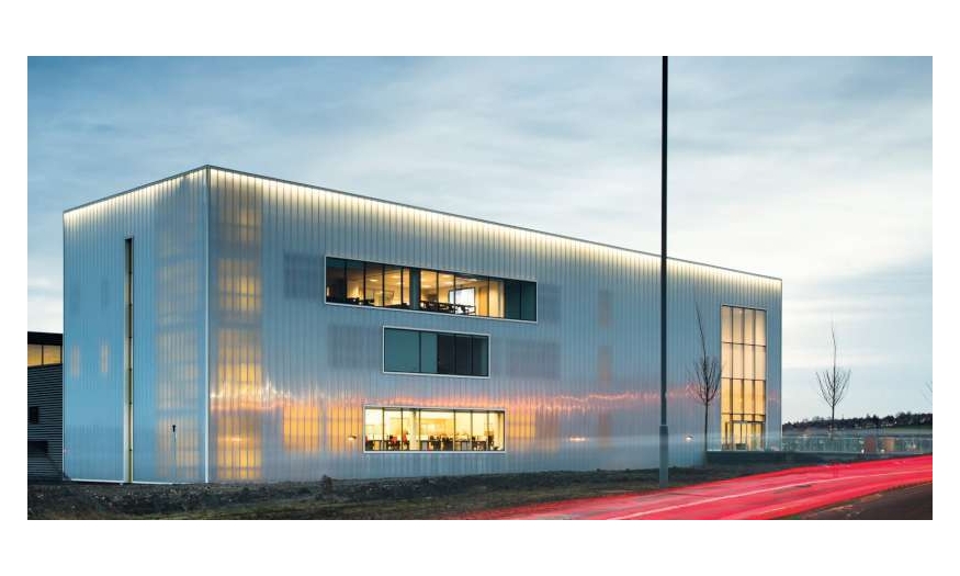 NewLux_polikarbonat_cephe_kapalamasi_satis_uygulama_isleri (2)